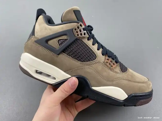 Reps LUCY Scott Retro 4 Air Brown x Travis Jordan AJ4-882335 TS 0420